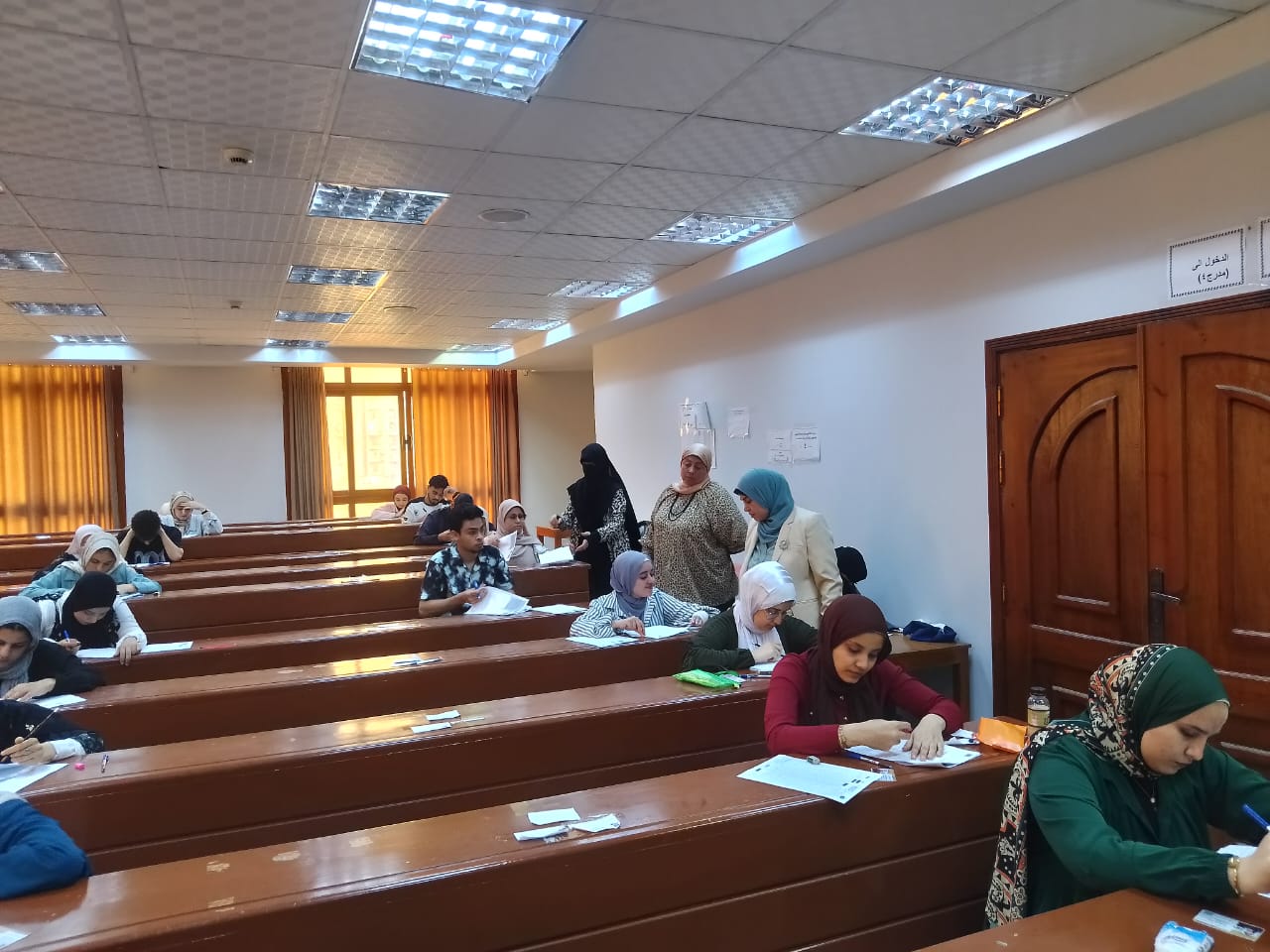 عميد تمريض طنطا في جولة تفقدية لمتابعة سير امتحانات الفصل الدراسي الثاني للعام الجامعى 2025/2026 م