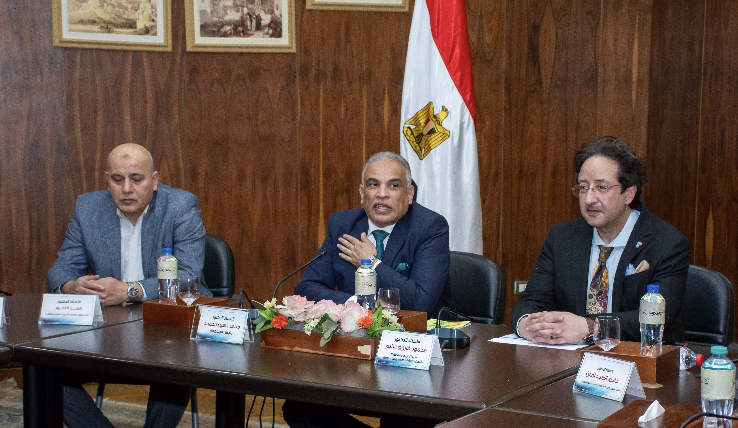 الدكتور محمد حسين يترأس اجتماعا موسعا لمتابعة مؤشرات أداء الخطة الاستراتيجية للجامعة