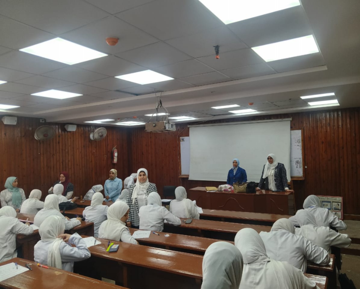 عميد تمريض طنطا توجه رسالة توعوية للطلاب حول 