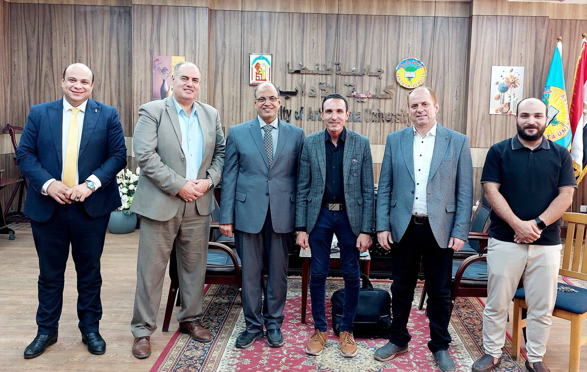 عميد كلية الآداب بجامعة طنطا يستقبل مدير المكتبة الرقمية لبحث تطبيق ضوابط فحص الاقتباس العلمي للرسائل العلمية