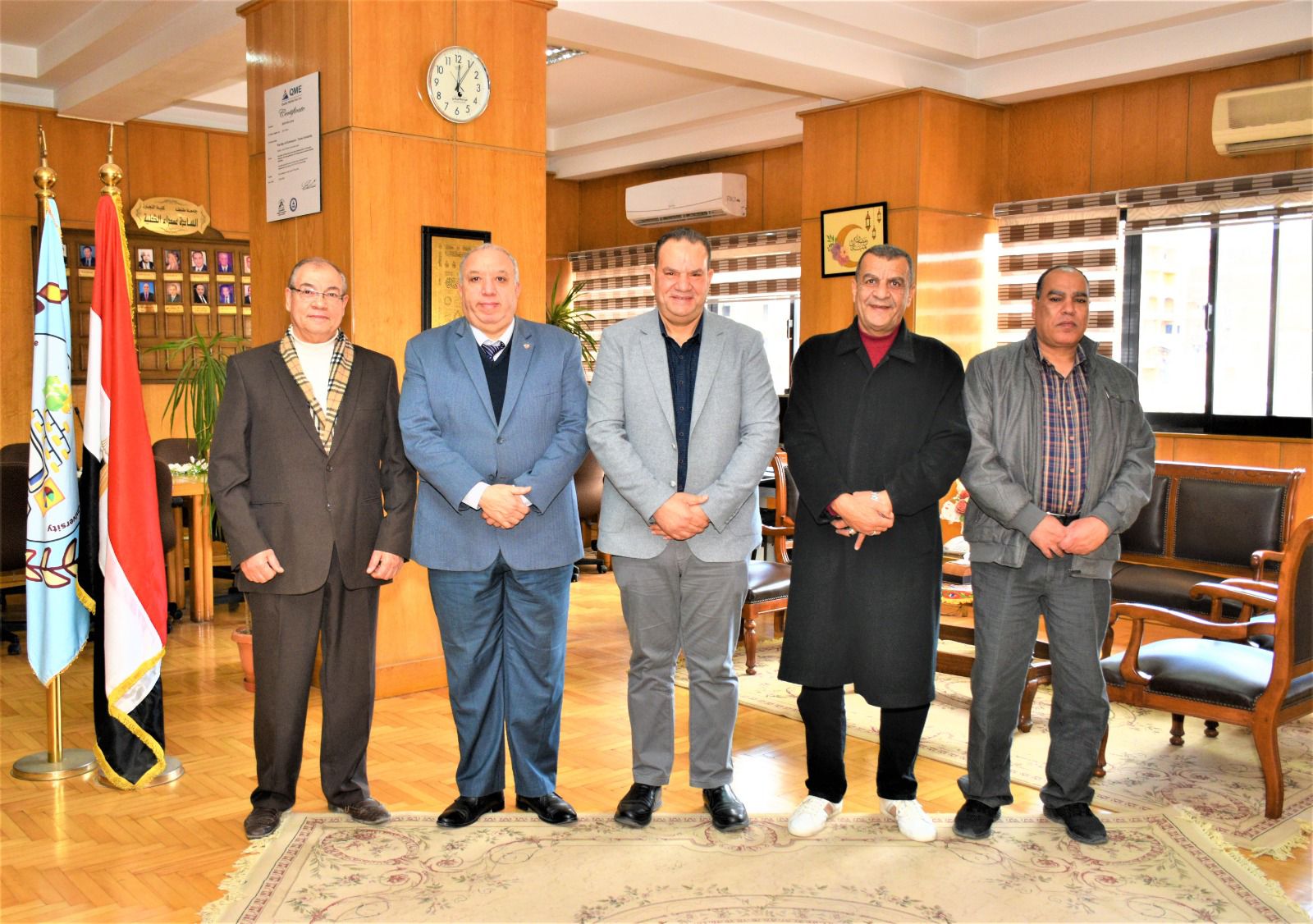 لبحث سبل التعاون ورعاية مؤتمر الكلية العاشر.. عميد 