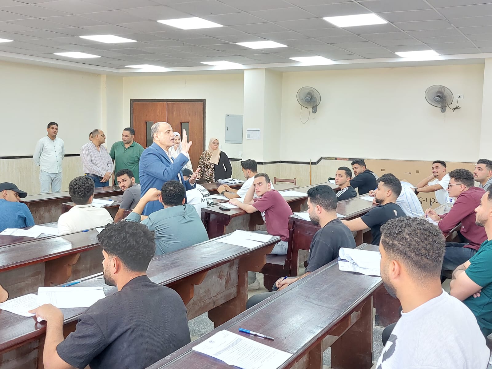 استمرار الجولات التفقدية للاطمئنان على سير أعمال امتحانات الفصل الدراسي الثاني للعام الجامعي 2025/2026 بآداب طنطا