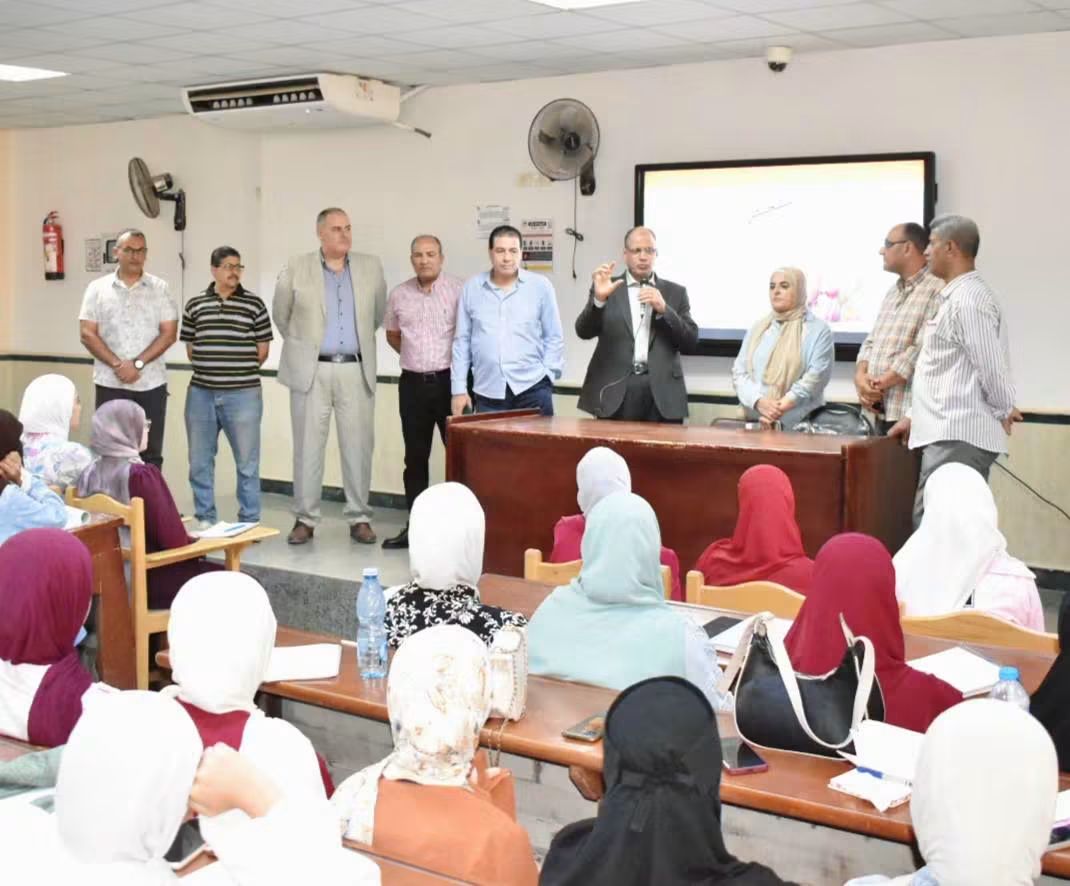 استمرار فعاليات الدورة التدريبية للتخاطب بمركز الخدمة العامة بكلية الآداب جامعة طنطا