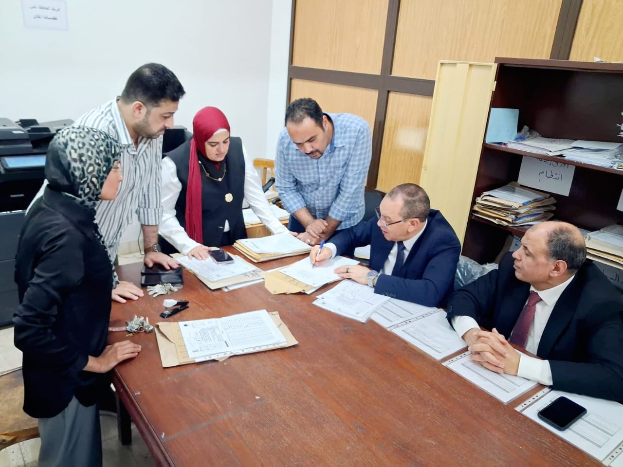نائب رئيس جامعة طنطا يتفقد سير امتحانات الفصل الدراسي بكليتي الهندسة والآداب بمجمع سبرباي