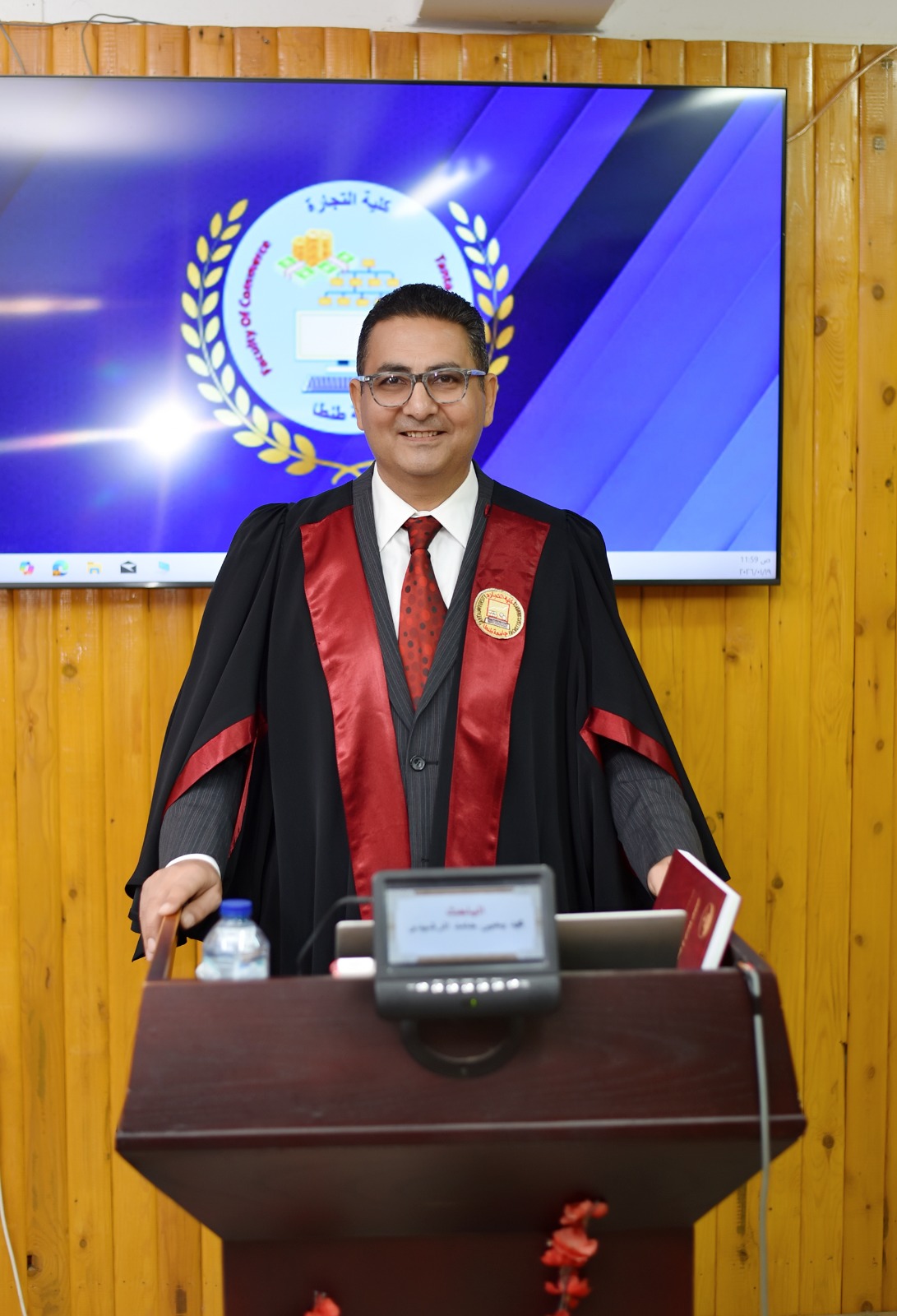 مناقشة مشروع البحث للماجستير المهني فى إدارة الأعمال تخصص (ادارة الموارد البشرية ) للباحث : محمد يحيى حامد الرشيدى