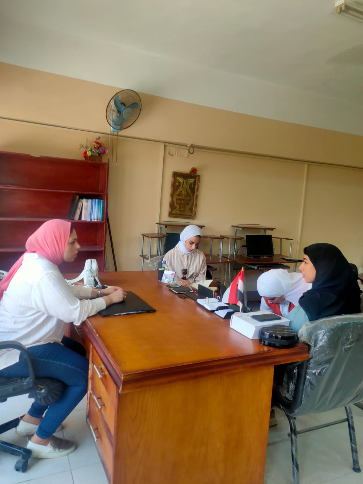 محاضرة عن القانون المدني للطلاب الوافدين من سلطنة عمان ضمن فعاليات الملتقى العربي التاسع والعشرين لتبادل تدريب طلاب الجامعات العربية 