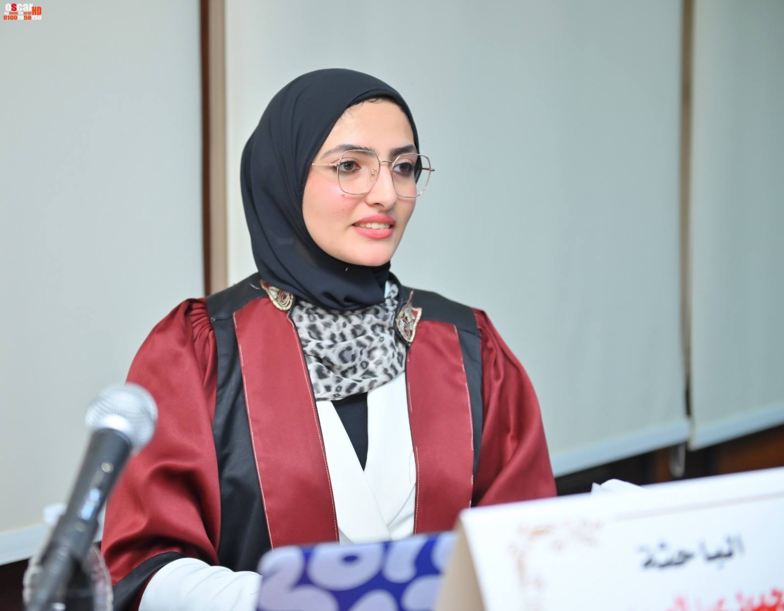 إنعقاد مناقشة رسالة الماجستير للباحثة علا محمود بقسم الكيمياء بعلوم طنطا