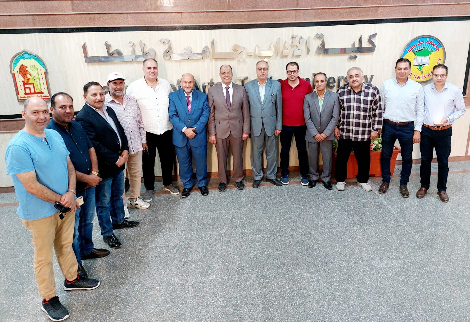 وفد من نقابة الصحفيين والإعلاميين يزور كلية الآداب بجامعة طنطا