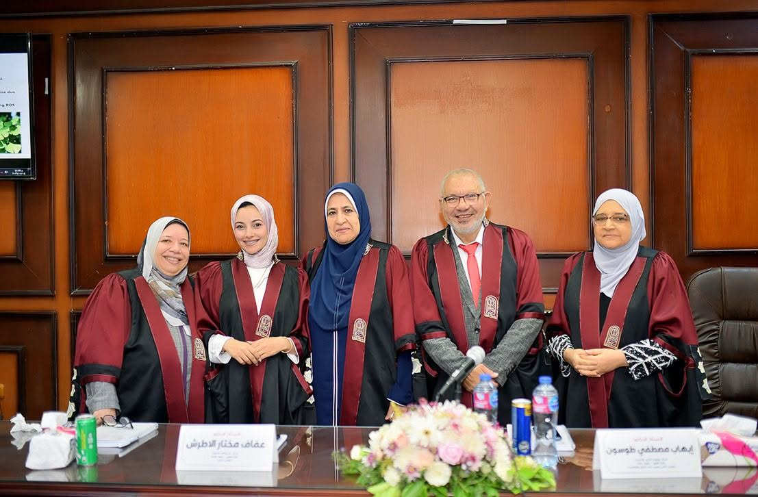 إنعقاد مناقشة رسالة الماجستير للباحثة ناديه سليمان بقسم علم الحيوان بعلوم طنطا