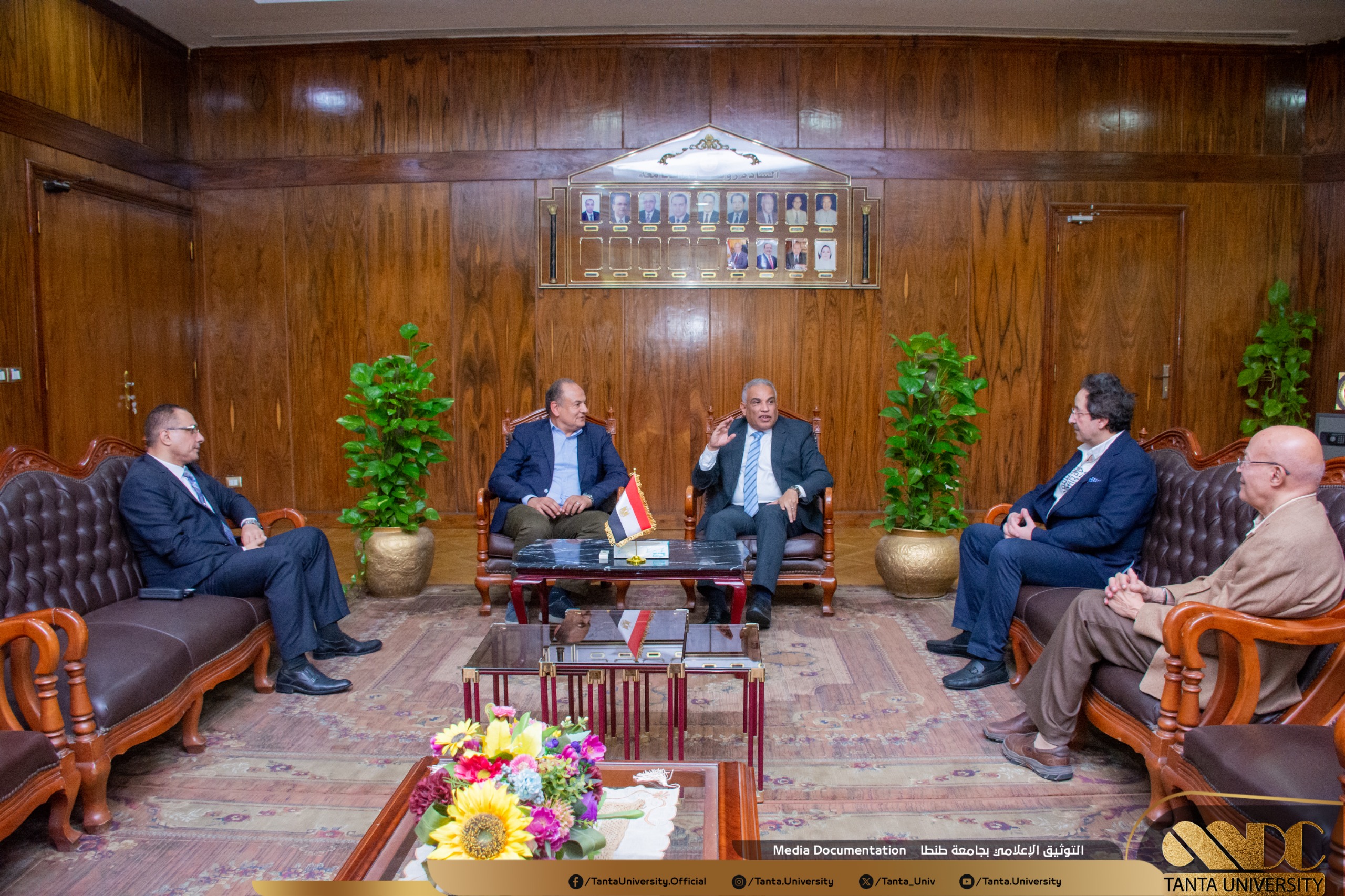 رئيس جامعة طنطا يستقبل رئيس مجلس إدارة شركة مصر للغزل والنسيج بالمحلة الكبرى لبحث مجالات التعاون المشترك