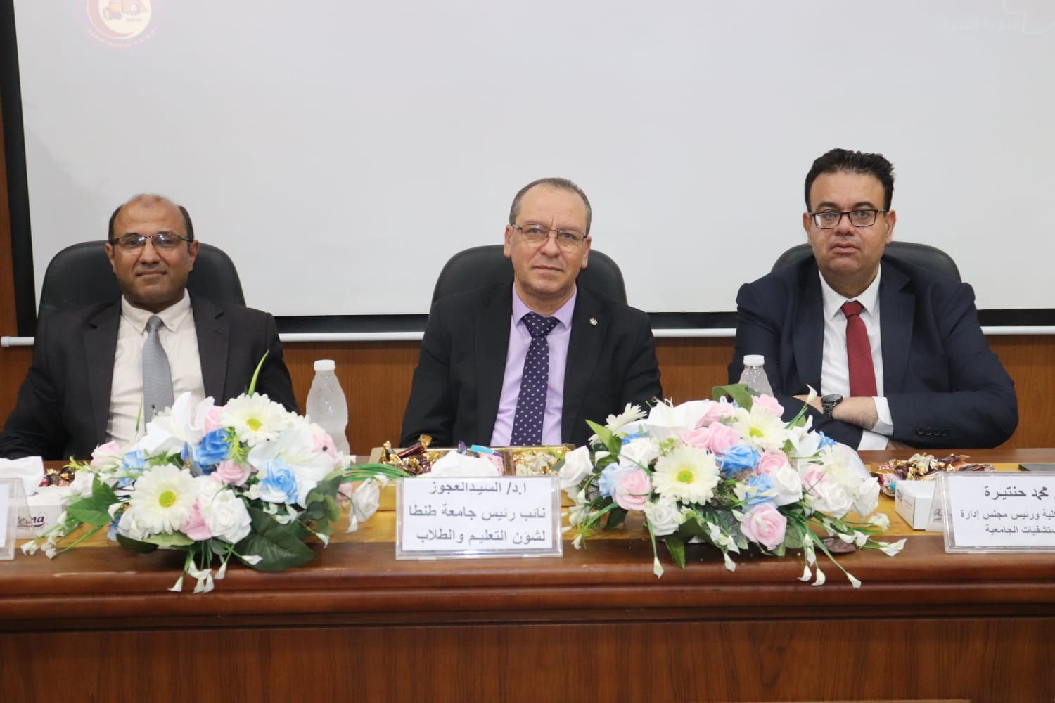 تحت رعاية رئيس الجامعة.. جامعة طنطا تحتفل بختام الأنشطة الطلابية بكلية الطب وتكرم الطلاب المتميزين