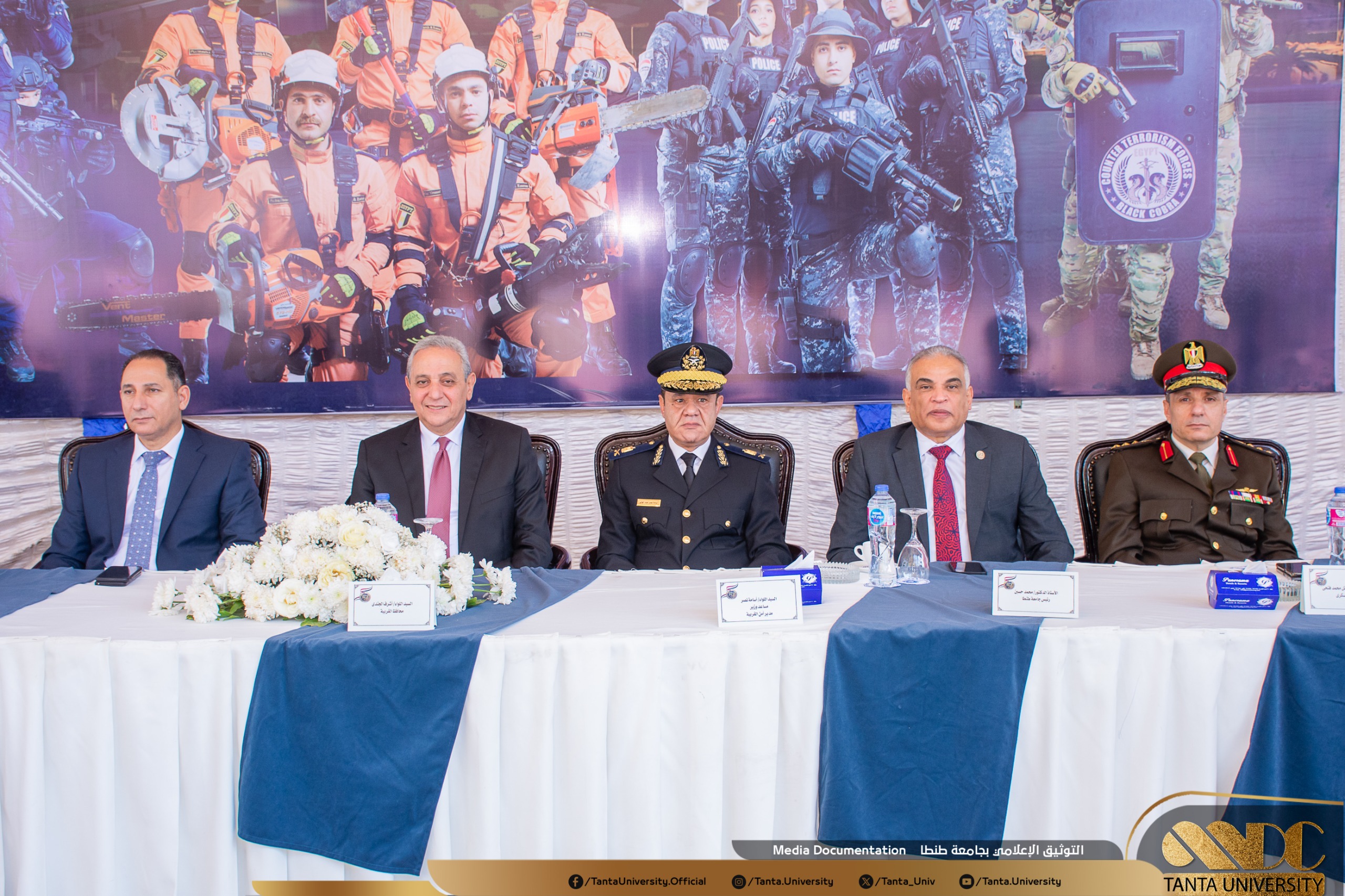 تخليداً لأرواح شهداء الواجب الأبرار في الذكرى ال ٧4 لعيد الشرطة:    الدكتور محمد حسين يشارك في وضع إكليل من الزهور على النصب التذكاري بطنطا