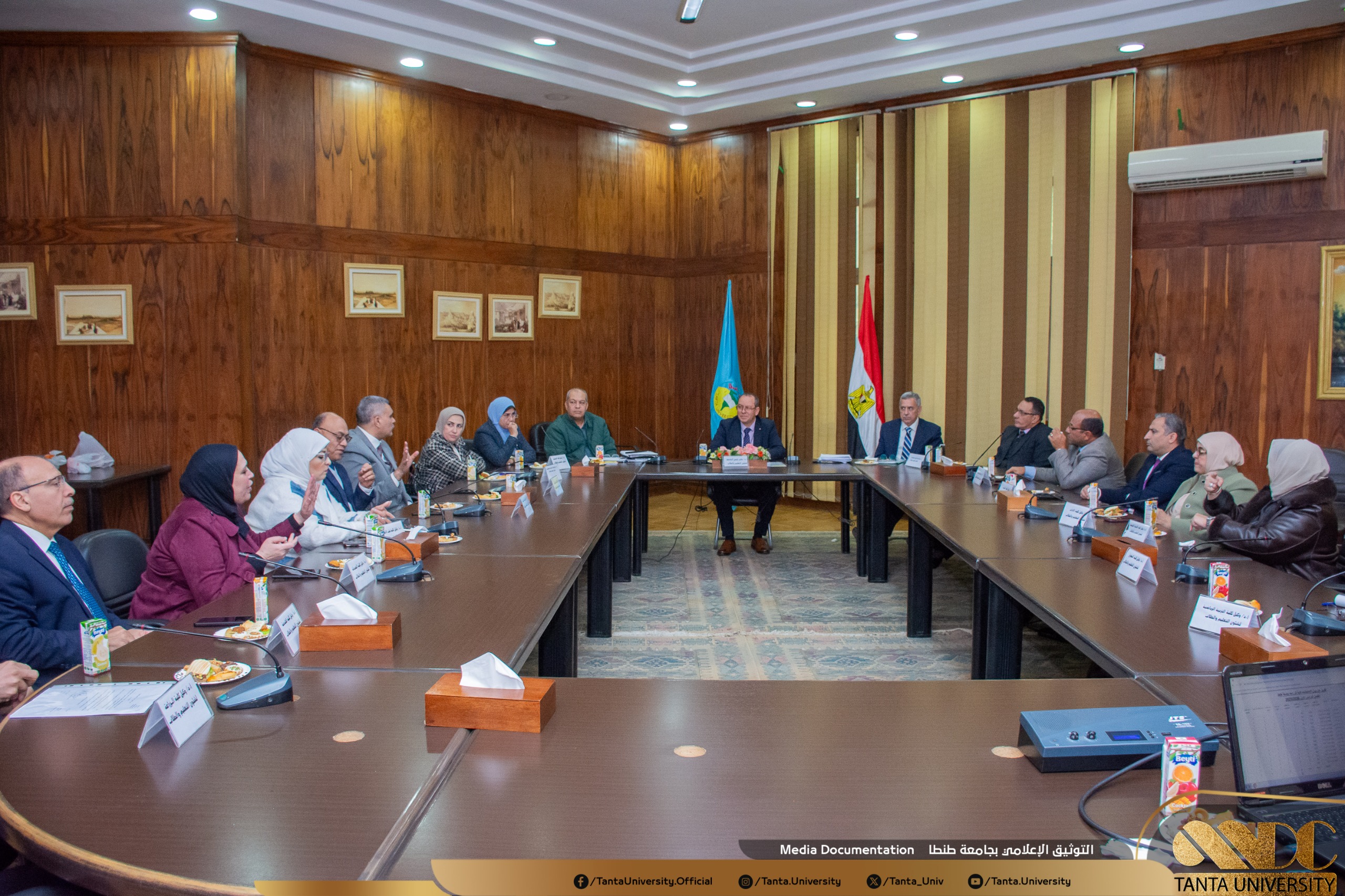 خلال ترأسه الجلسة الرابعة لمجلس شئون التعليم والطلاب:  نائب رئيس جامعة طنطا يشدد على سرعة إعلان نتائج الفصل الدراسي الأول 