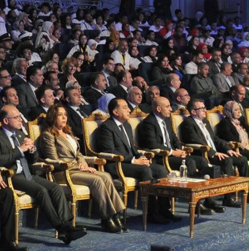 خلال احتفالية كبرى بحضور رئيس مجلس الوزراء بالإنابة عن فخامة الرئيس السيسي:    رئيس جامعة طنطا يشهد تسليم 2000 رخصة دولية معتمدة للطلاب والخريجين في مجالات التكنولوجيا واللغات الأجنبية والعمل الحر