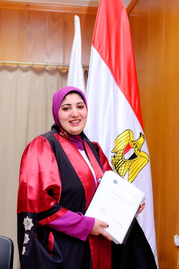 مناقشة رسالة ماجستير للباحثة خلود عبد العزيز النجار