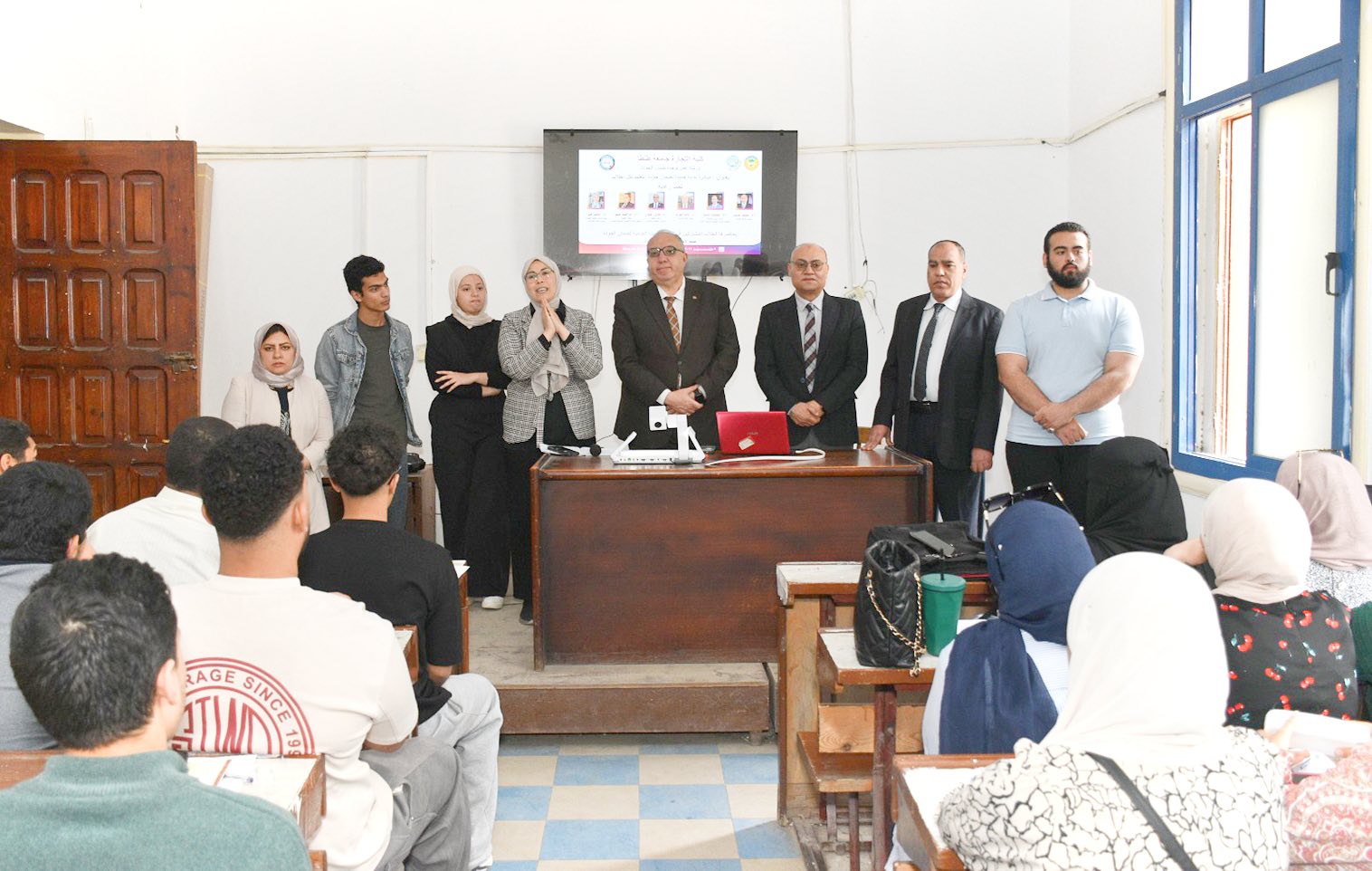 بمشاركة طلابية متميزة.. 